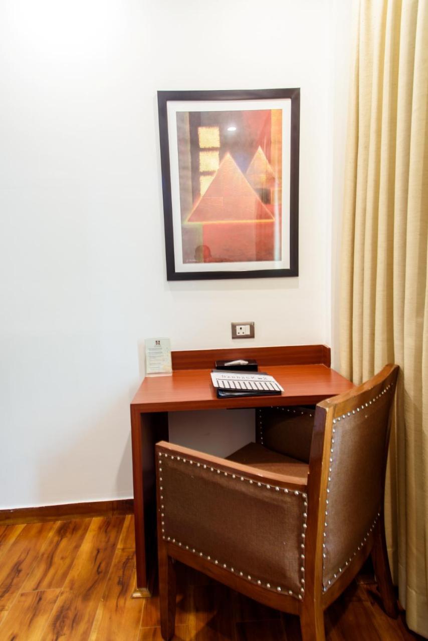 Hotel Ascent Biz Noida Exterior foto